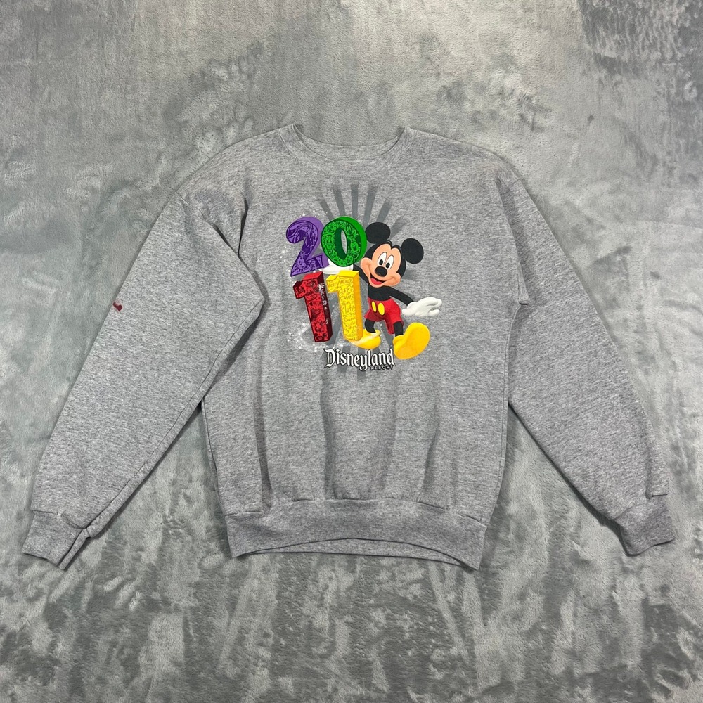 Disney 2011 Disneyland Sweatshirt Hanes Mickey Mouse Adult XL Gray Graphic Print